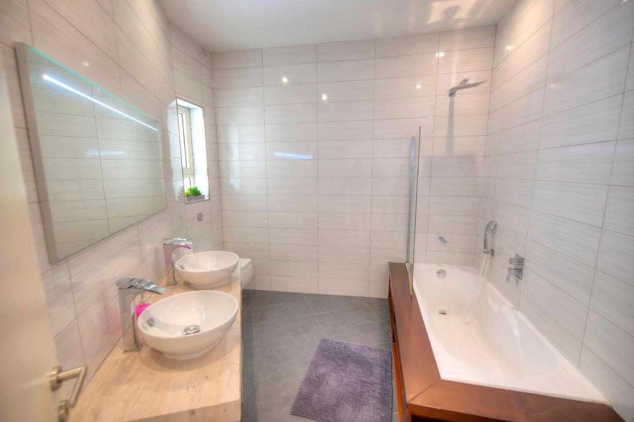Spacious 4 Bedrooms With Sea View Balcony Goslm-3 Сліма Екстер'єр фото