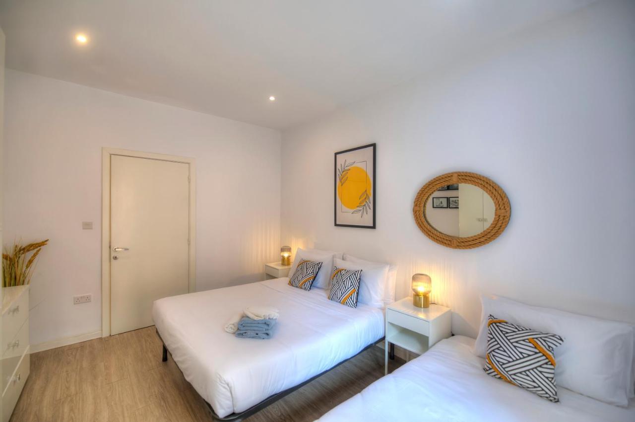 Spacious 4 Bedrooms With Sea View Balcony Goslm-3 Сліма Екстер'єр фото